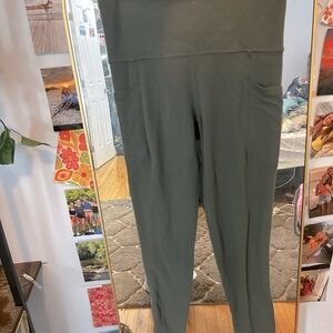 ATHLETA LEGGINGS ADORABLE COLOR